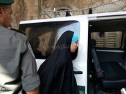 صور: شرطة الاحتلال تعتقل السيدة سماهر فران من يافا قرب المسجد الأقصى المبارك